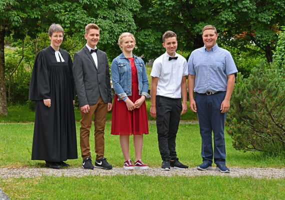 Konfirmation 20. Juni 2021 in Oberhelfenschwil | Gruppe Gottesdienst 11.30 Uhr